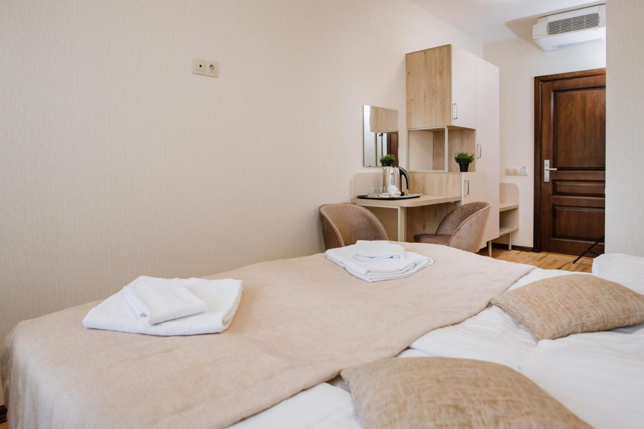 Hotel Оранта à Trouskavets Extérieur photo