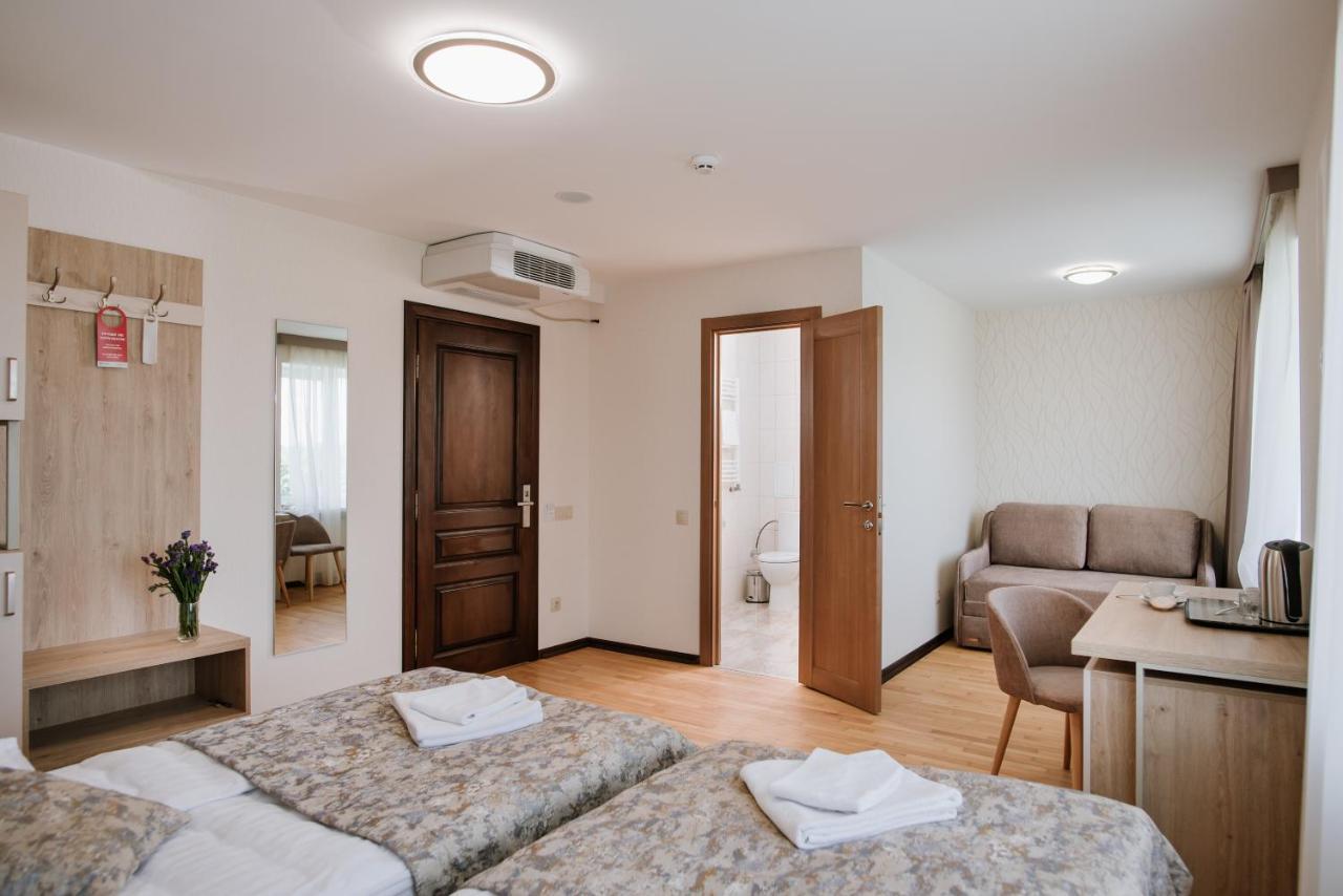 Hotel Оранта à Trouskavets Extérieur photo