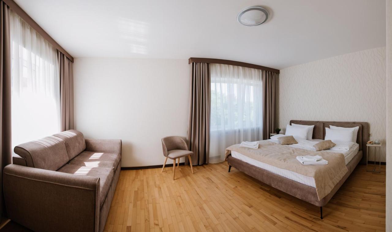 Hotel Оранта à Trouskavets Extérieur photo