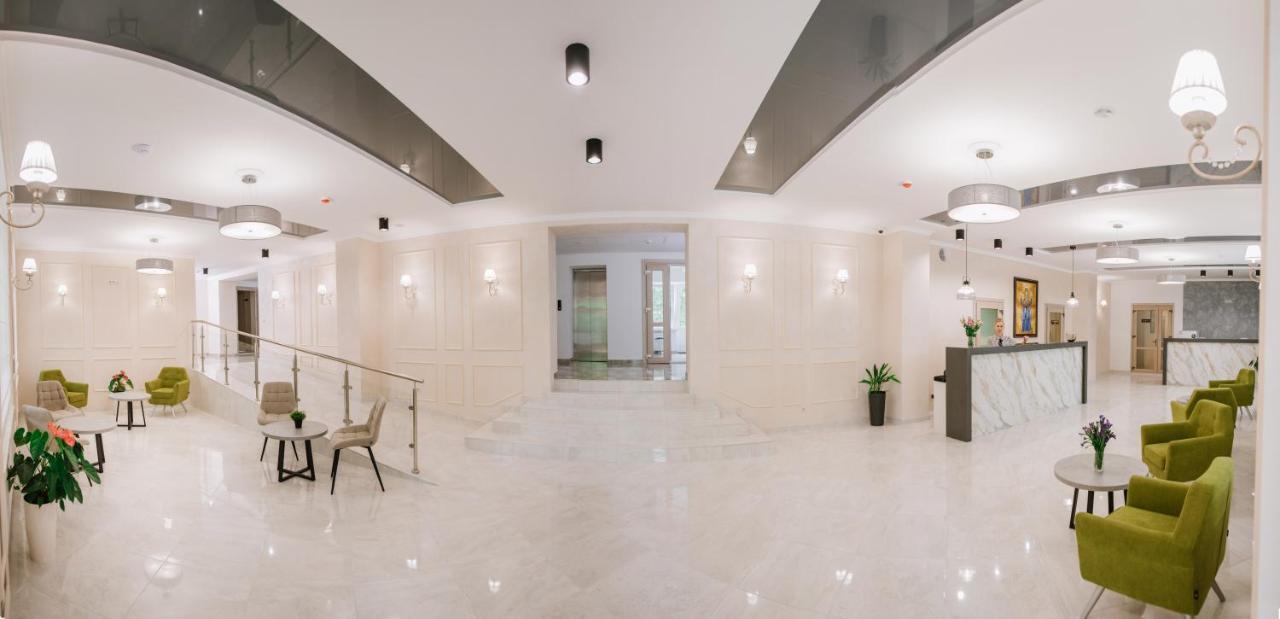 Hotel Оранта à Trouskavets Extérieur photo