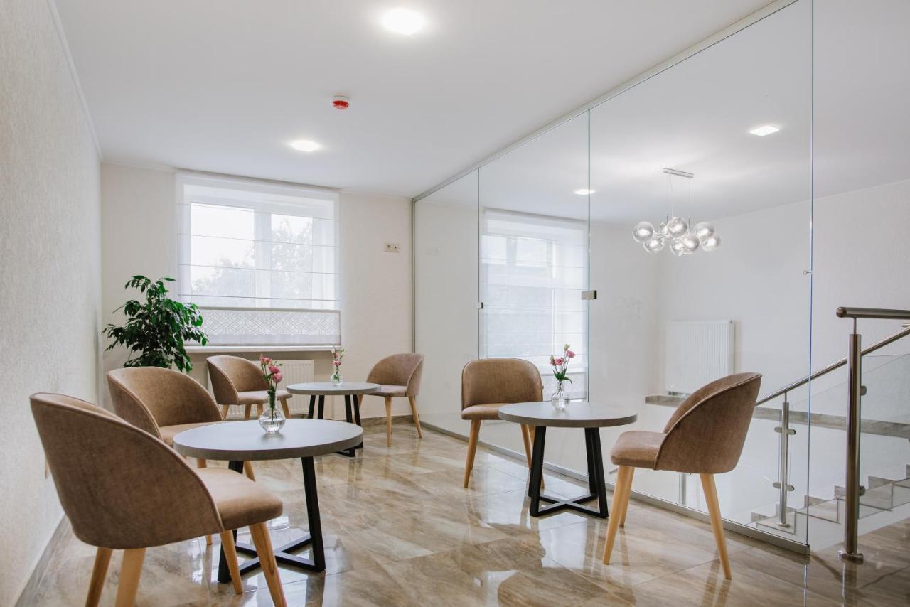 Hotel Оранта à Trouskavets Extérieur photo