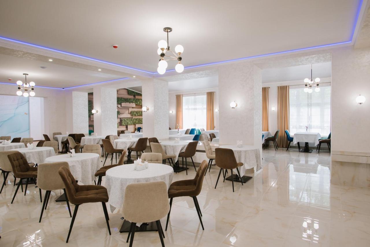 Hotel Оранта à Trouskavets Extérieur photo